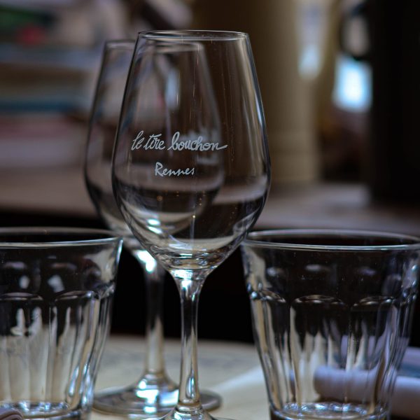 Verres à Pied Tire-Bouchon